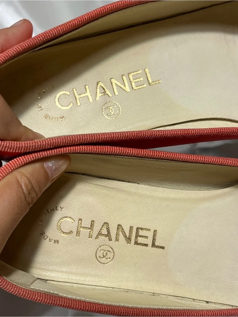 CHANEL Red Leather Ballet Flats with CC Motif and Bow 36